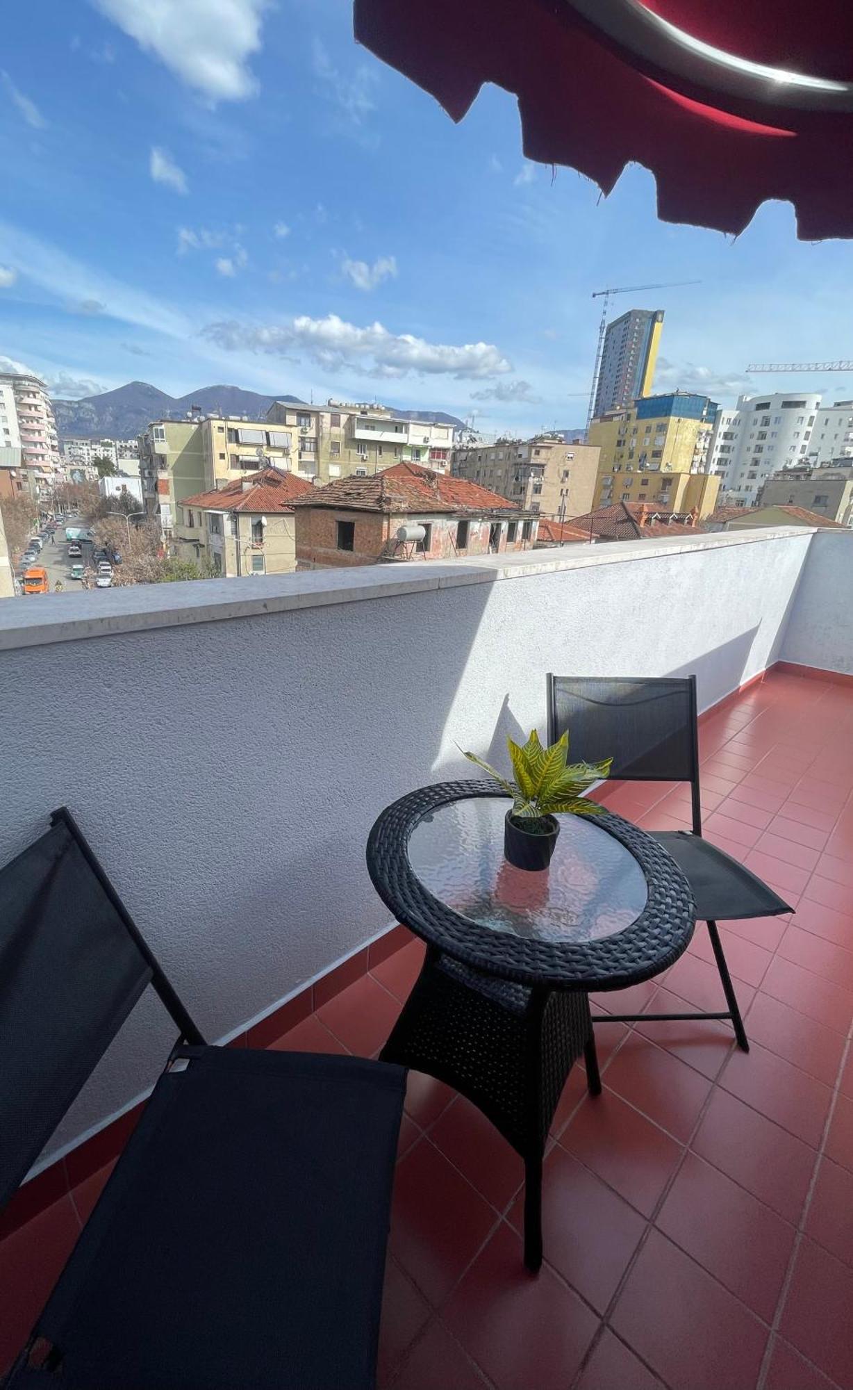 Pog Apartments Тирана Экстерьер фото
