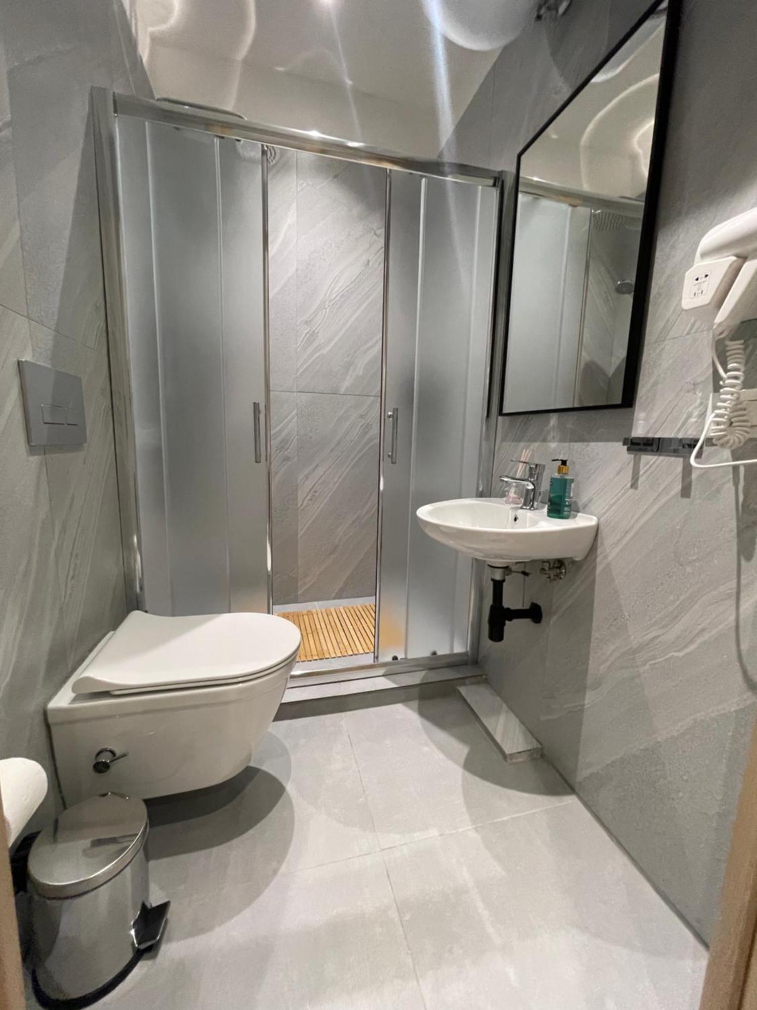 Pog Apartments Тирана Экстерьер фото